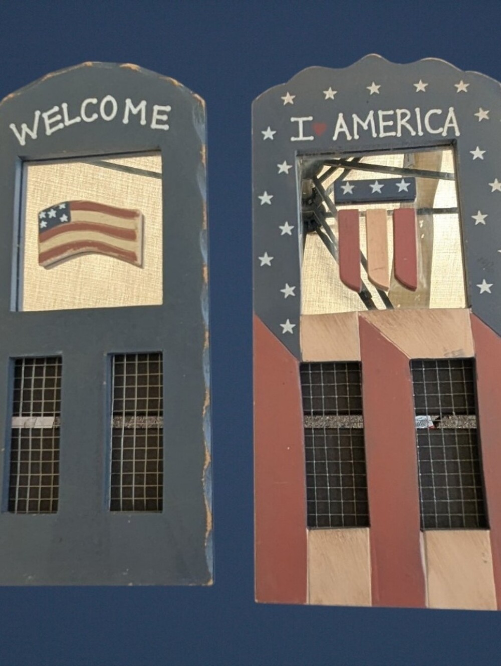 Set Of 2 Patriotic wall Decor
